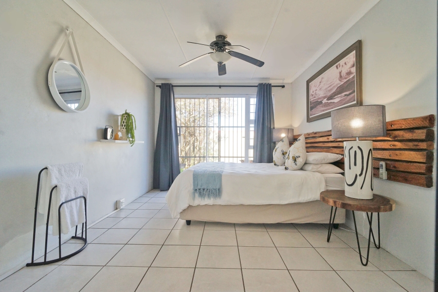 8 Bedroom Property for Sale in Gonubie Eastern Cape